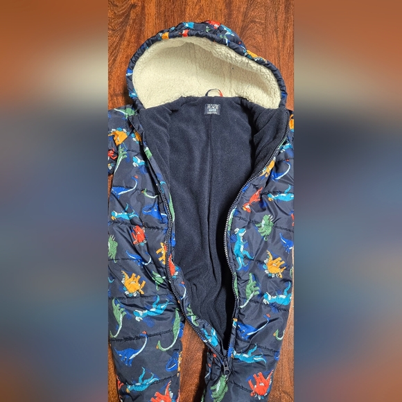 The Childrens Place One Piece Snowsuit Boys Size 9-12 Months - Picture 2 of 6